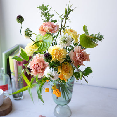 カーネーションの花束 L